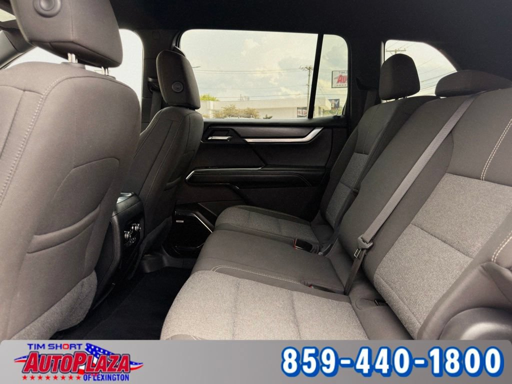 Used 2025 GMC Acadia Elevation FWD image 25