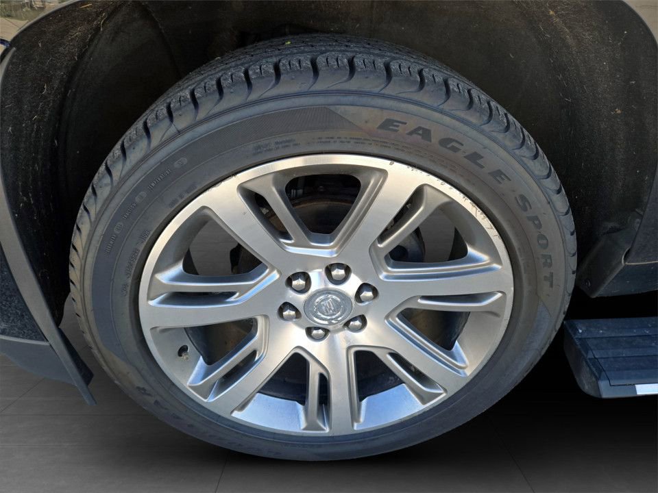 Used 2015 Cadillac Escalade Premium image 35