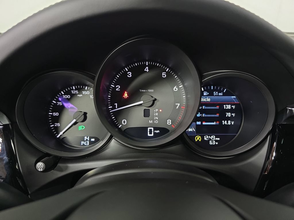 Certified 2026 Porsche Macan AWD/4WD image 15
