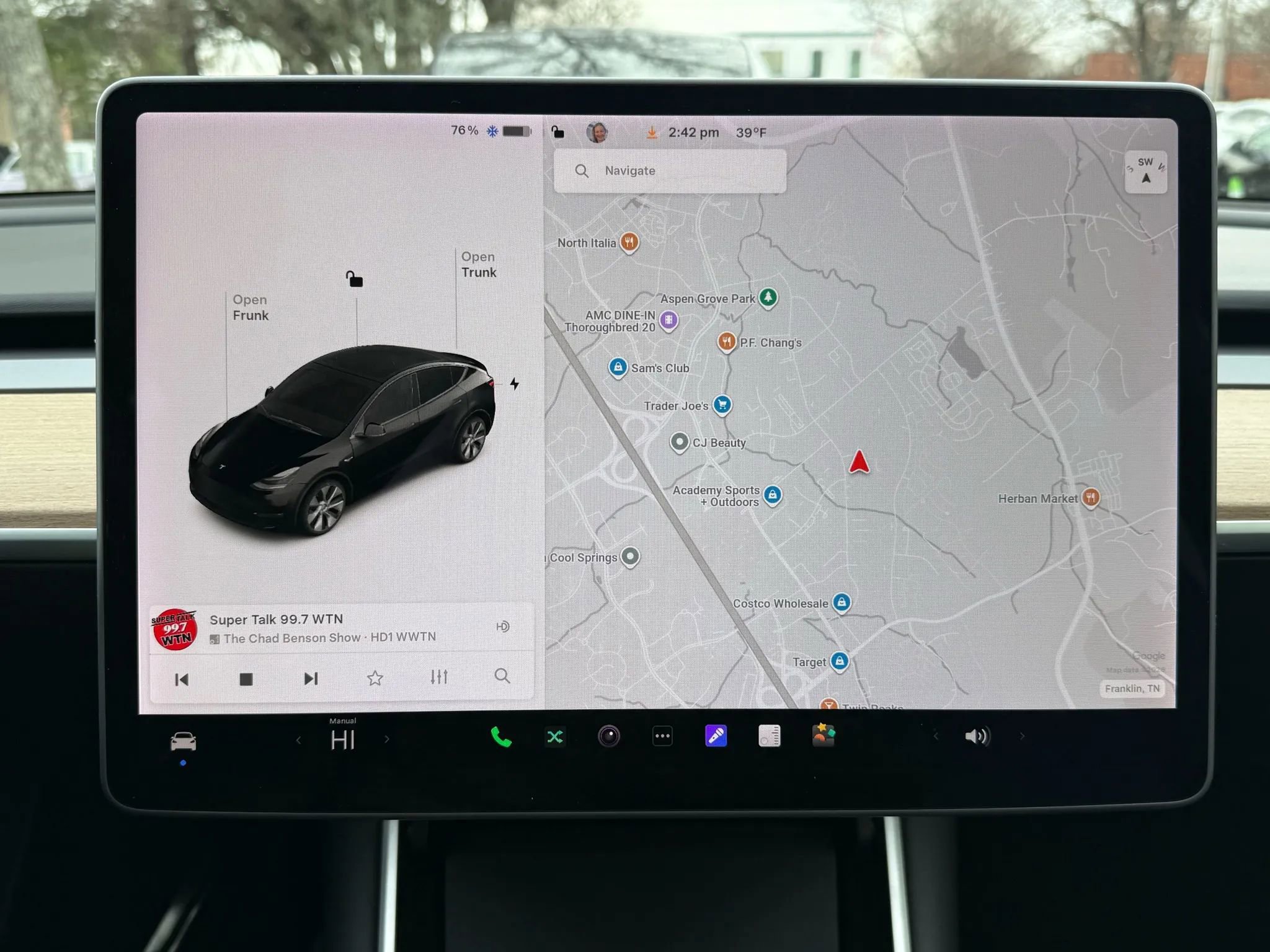 Used 2021 Tesla Model Y Long Range image 25