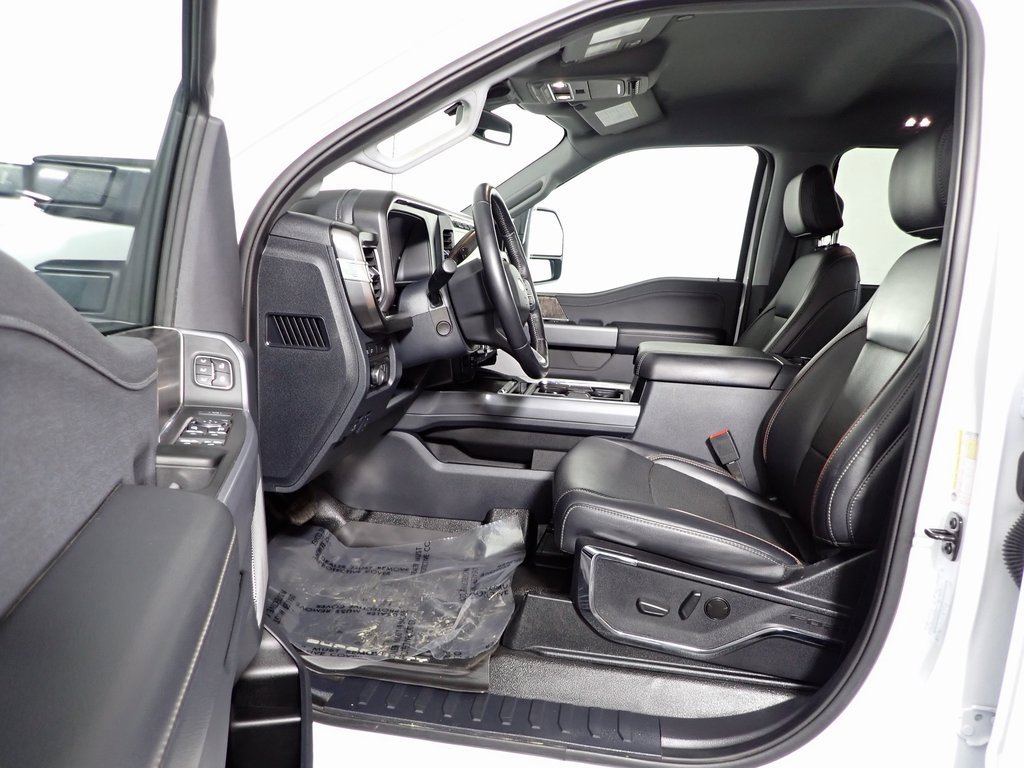 Used 2024 Ford F350 Lariat w/ FX4 Off-Road Package image 21