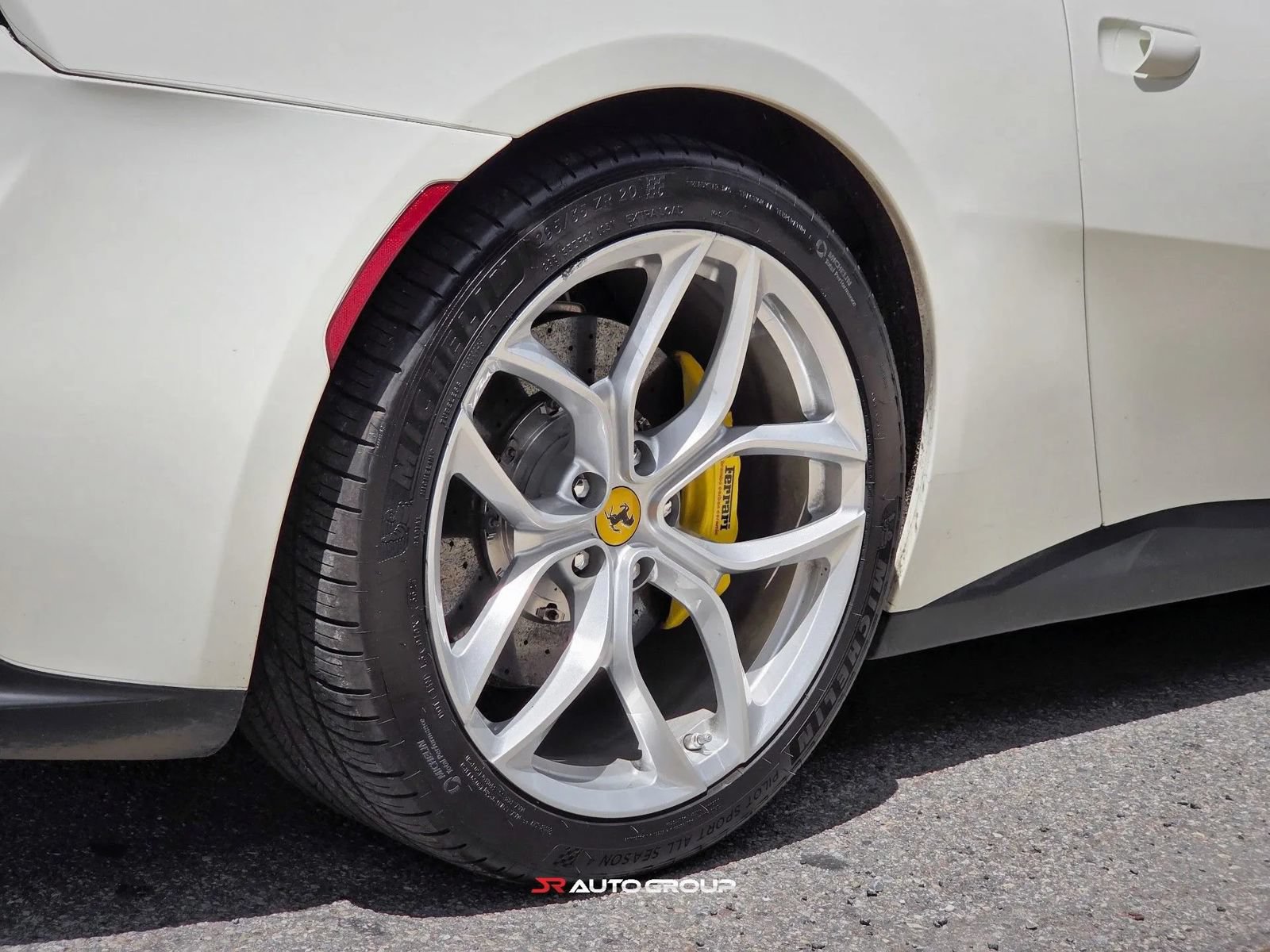 Used 2018 Ferrari GTC4Lusso T RWD image 14