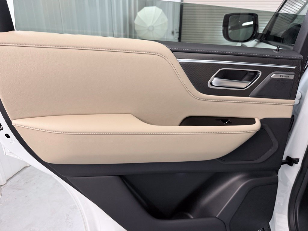 Certified 2026 INFINITI QX80 Pure RWD image 33