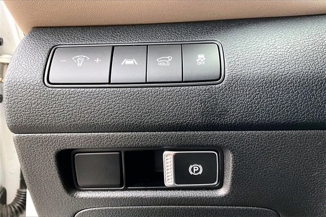 Used 2023 Hyundai Santa Fe SEL image 15