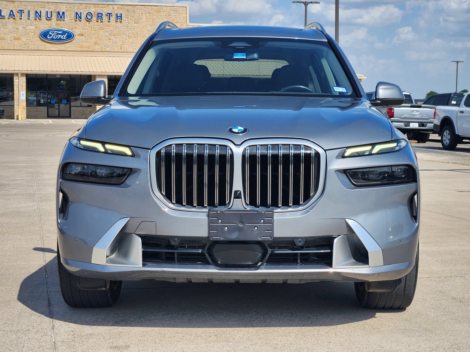 Used 2023 BMW X7 xDrive40i AWD/4WD image 6