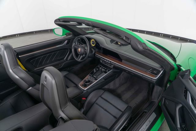 Used 2021 Porsche 911 Turbo S image 24