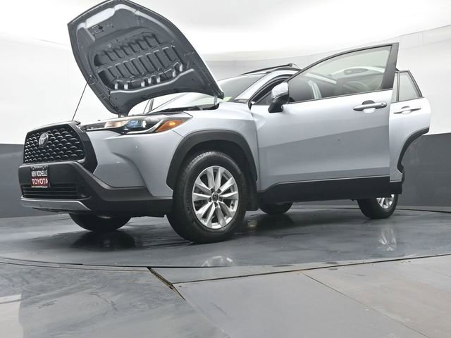 Certified 2024 Toyota Corolla Cross LE AWD/4WD image 47