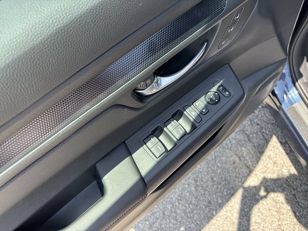 Used 2026 Honda CR-V Sport-L image 13
