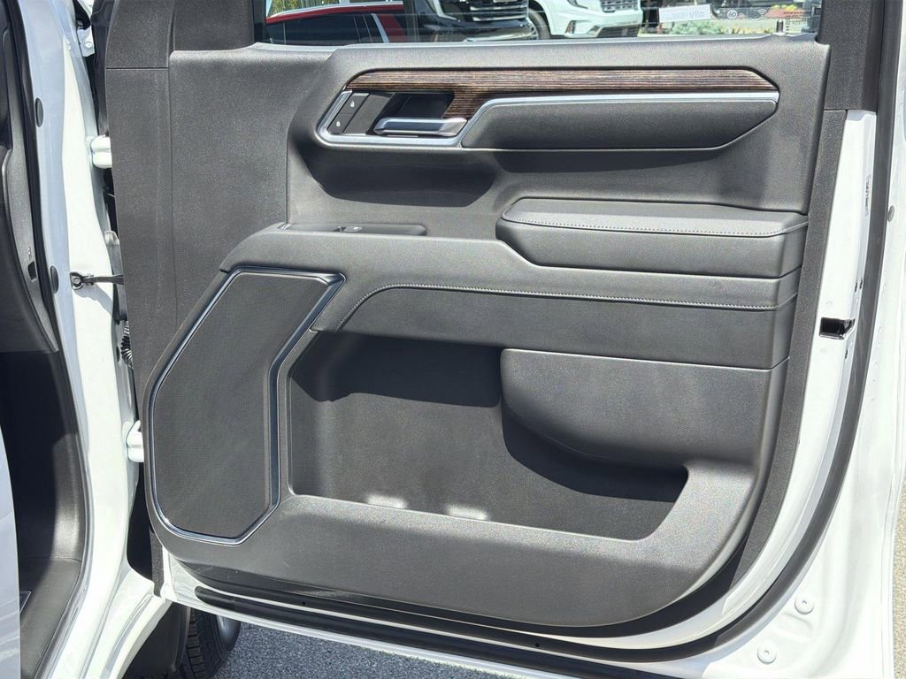 Used 2024 GMC Sierra 1500 SLE image 30