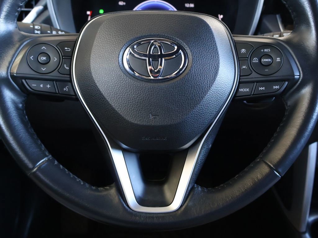 Used 2023 Toyota Corolla Cross XSE w/ Convenience Package image 14