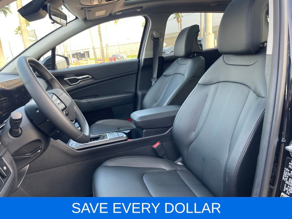 Used 2026 Kia Sportage EX w/ EX Panorama Roof Package FWD image 16