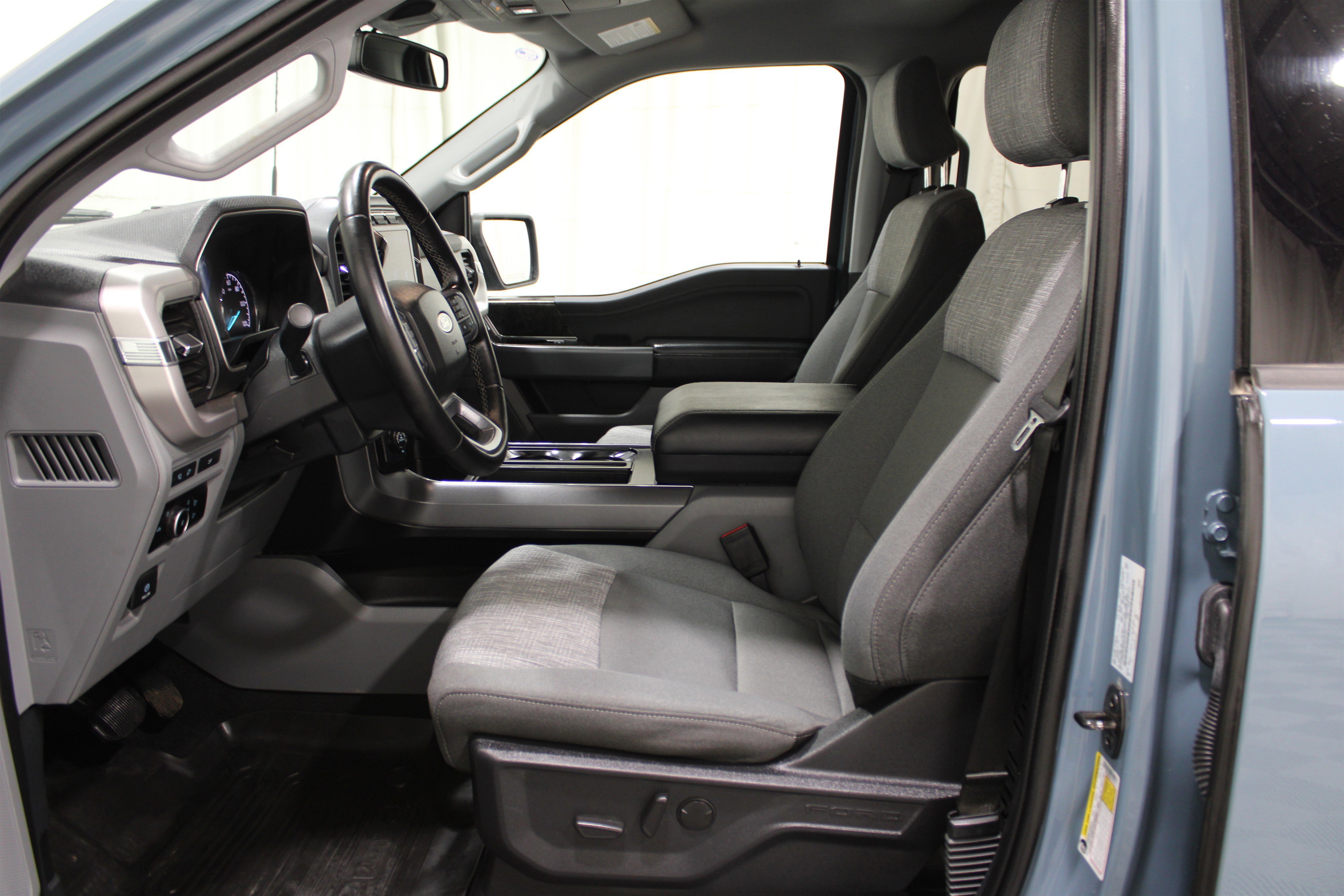 Used 2023 Ford F150 XLT w/ Equipment Group 302A High image 3