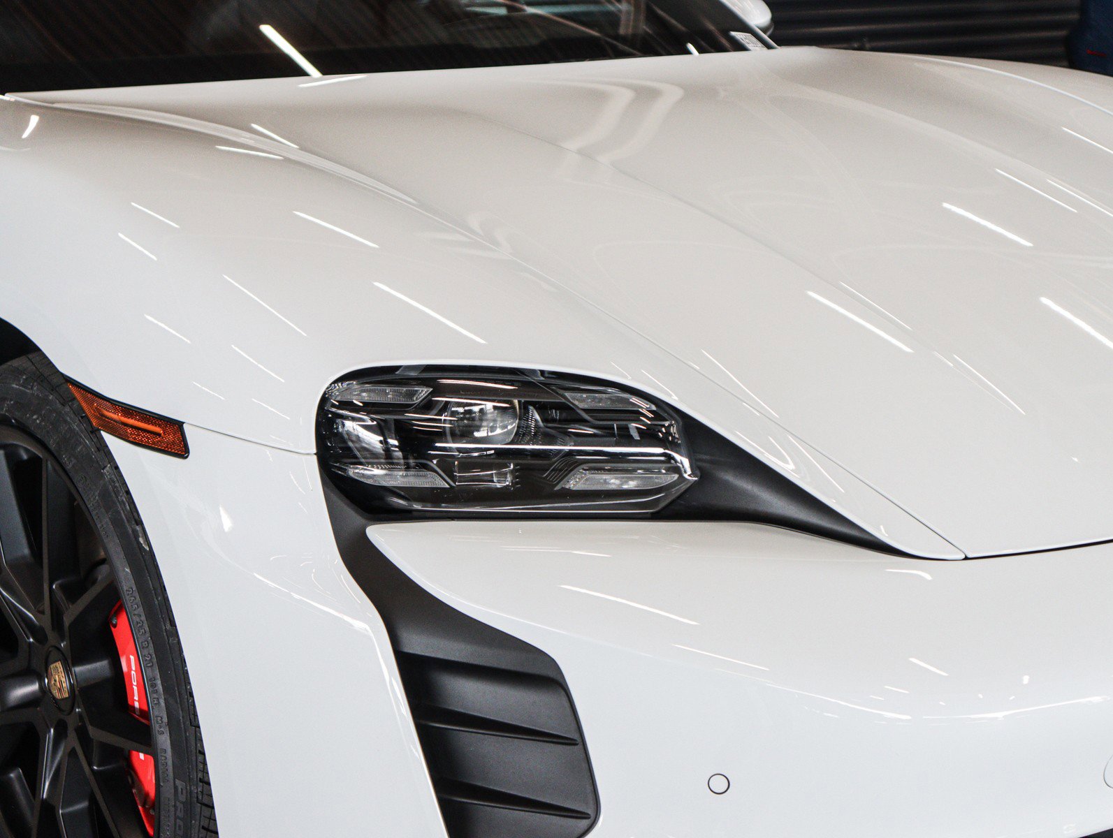Certified 2022 Porsche Taycan GTS AWD/4WD image 24