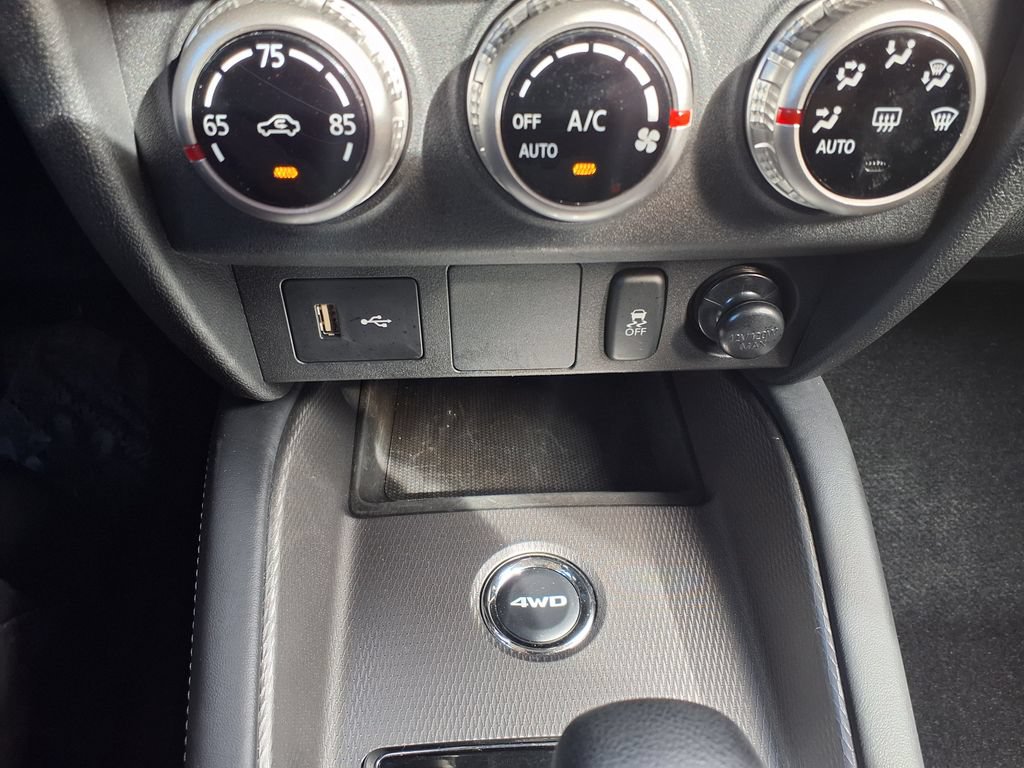 Used 2024 Mitsubishi Outlander Sport ES AWD/4WD image 30