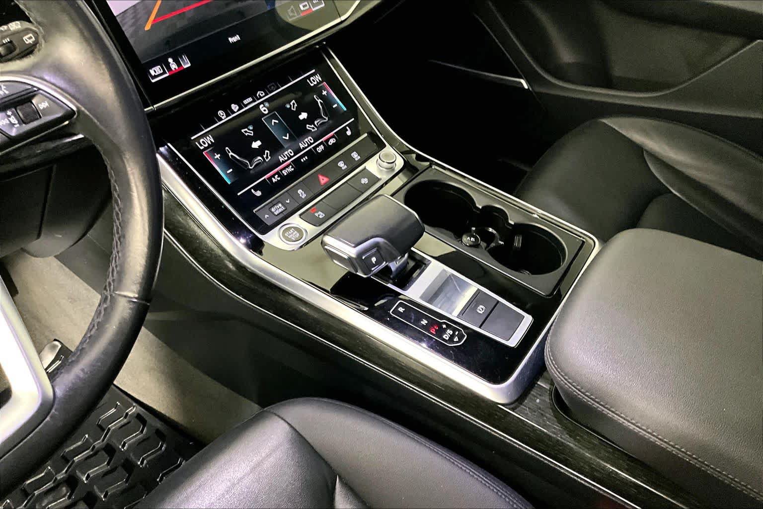 Used 2022 Audi Q7 3.0T Premium Plus w/ Premium Plus Package AWD/4WD image 17
