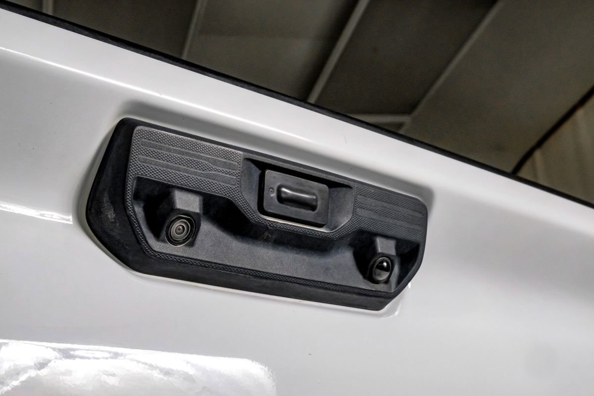 Used 2021 Chevrolet Silverado 2500 LT w/ Convenience Package image 46