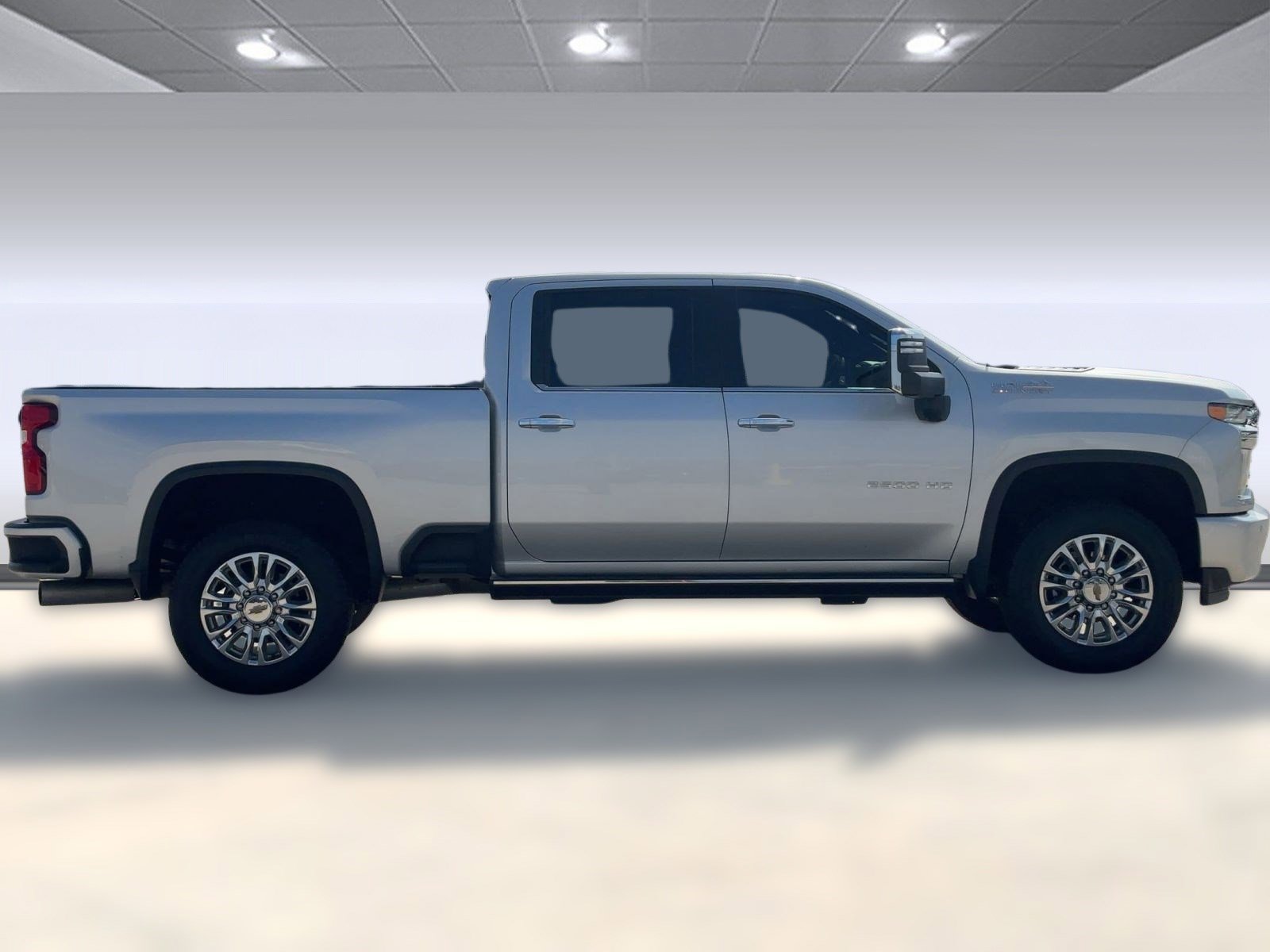 Used 2022 Chevrolet Silverado 2500 High Country w/ Z71 Off-Road Package image 8