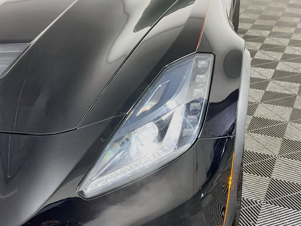 Used 2018 Chevrolet Corvette Grand Sport RWD image 9