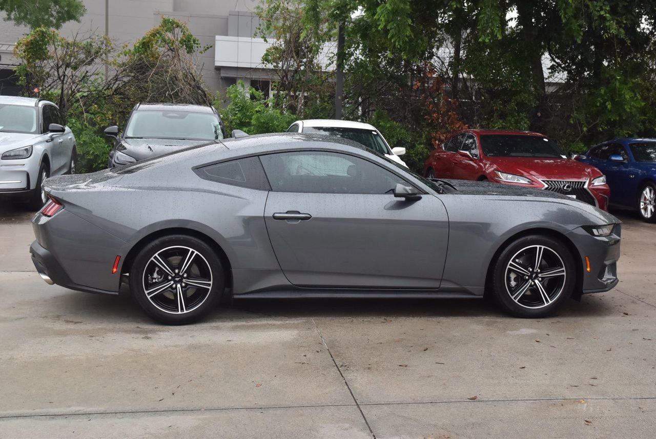 Certified 2024 Ford Mustang Coupe RWD image 6