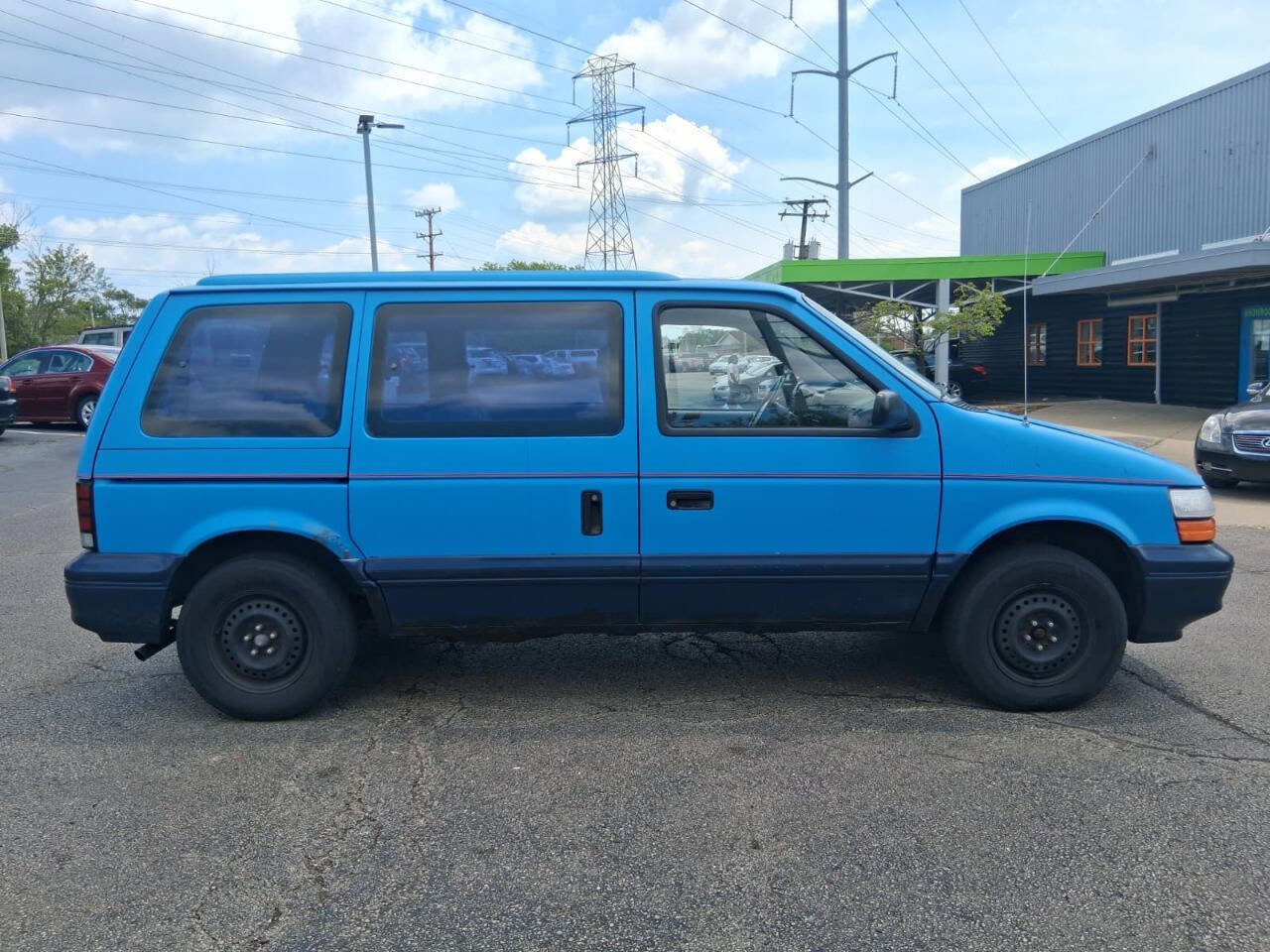 Used 1995 Dodge Caravan FWD image 5