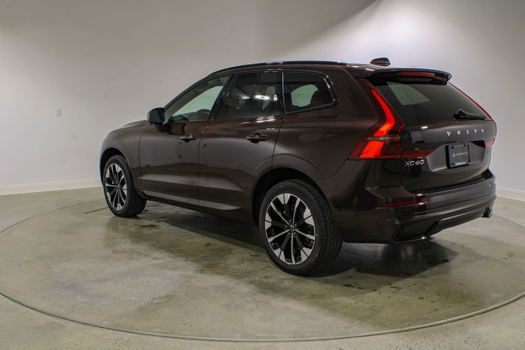 New 2026 Volvo XC60 B5 Plus w/ Climate Package AWD/4WD image 3