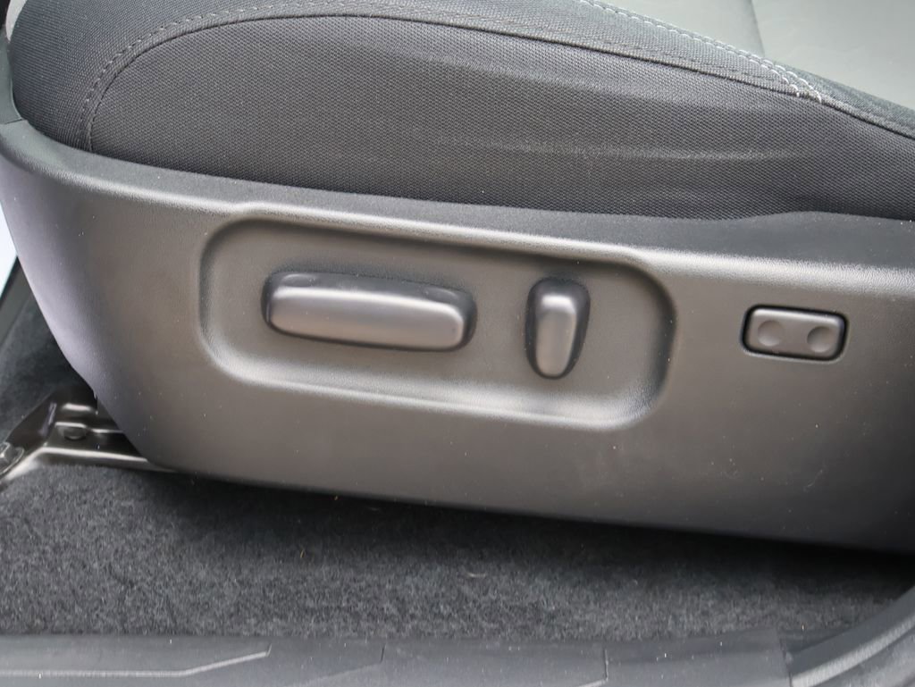 Used 2023 Toyota Tacoma TRD Off-Road image 23