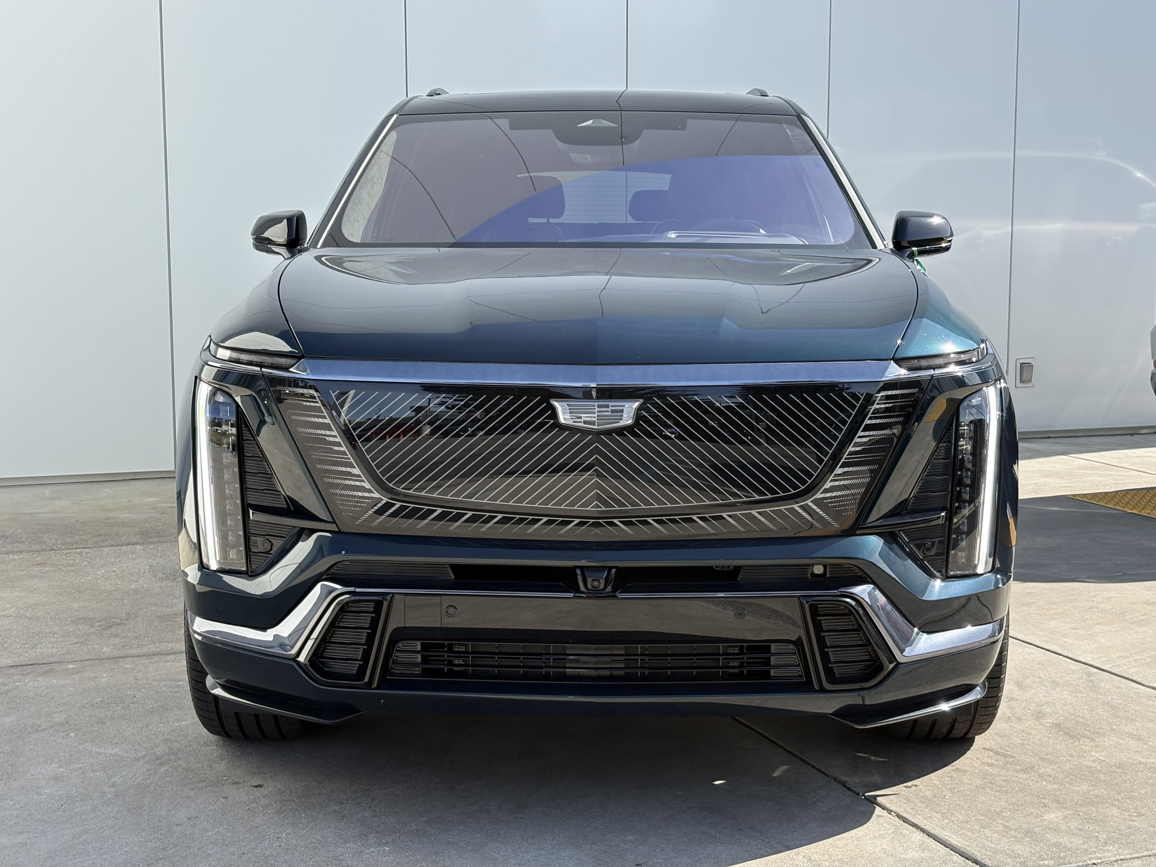 New 2026 Cadillac Vistiq Platinum image 3