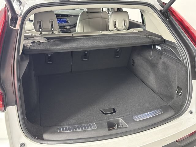 Used 2023 Cadillac XT4 Premium Luxury FWD image 24