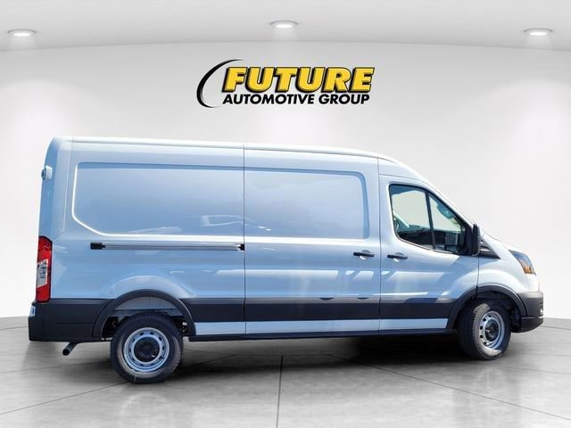 New 2026 Ford Transit 250 148 Medium Roof w/ Load Area Protection Package RWD image 8
