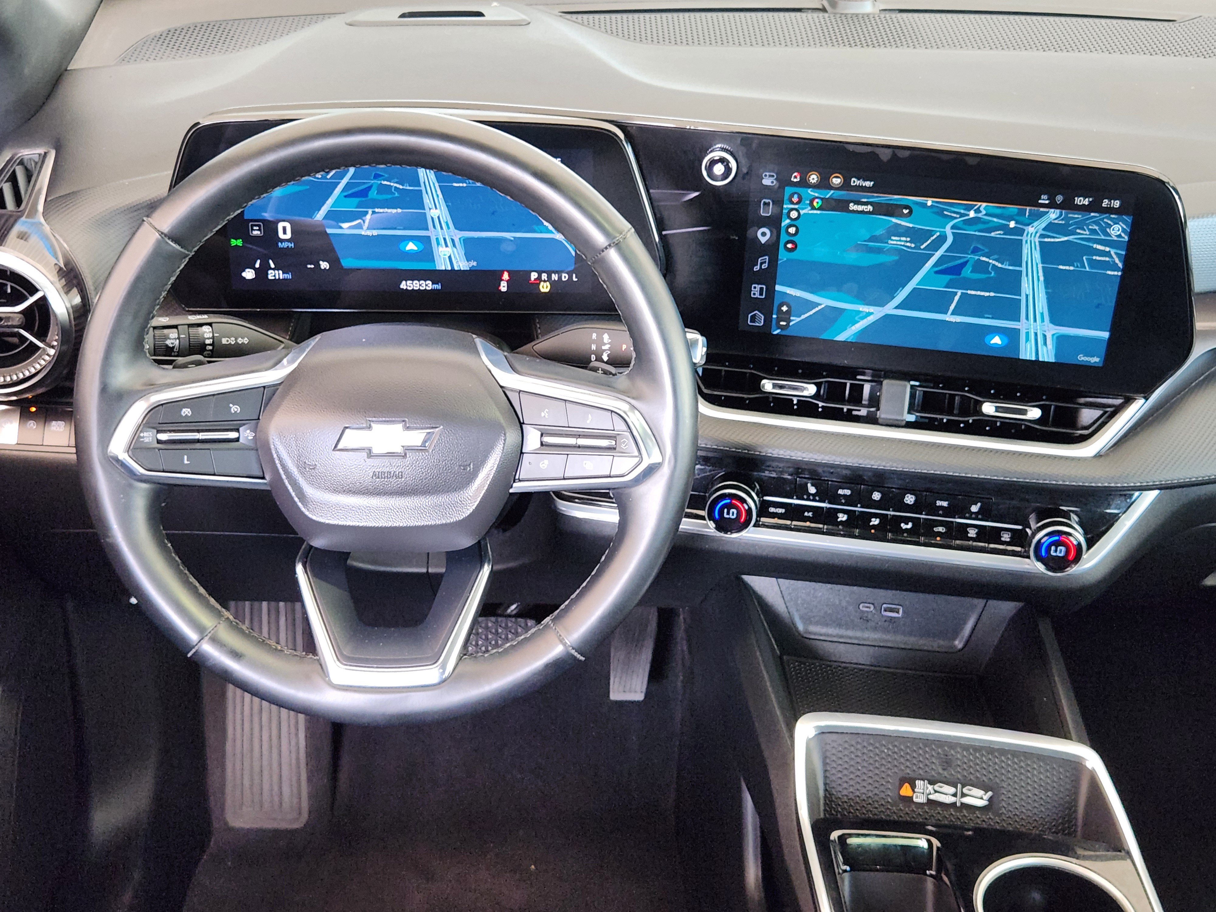 Used 2025 Chevrolet Equinox LT w/ Convenience Package II FWD image 28