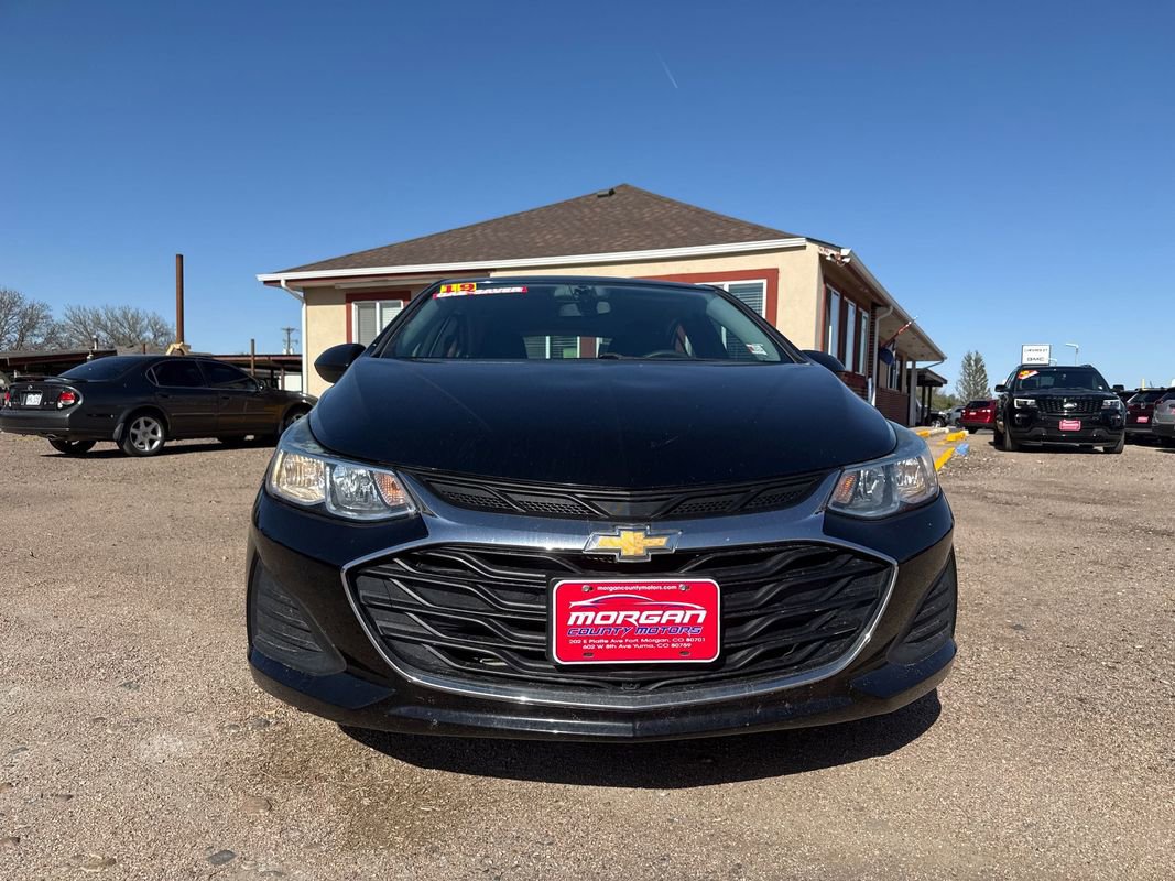 Used 2019 Chevrolet Cruze LS w/ LS Convenience Package FWD image 2