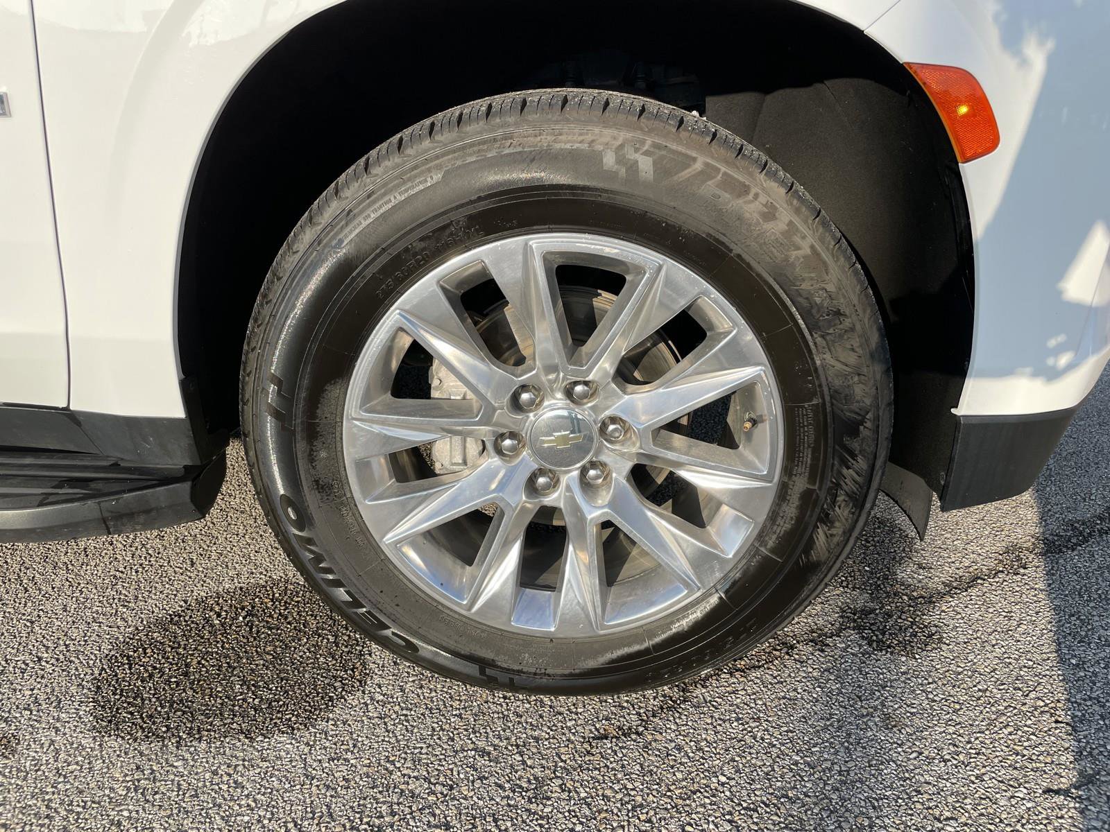 Used 2023 Chevrolet Suburban Premier image 55