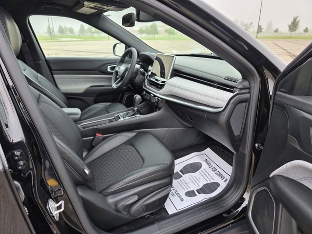 Used 2023 Jeep Compass Latitude w/ Convenience Group image 27
