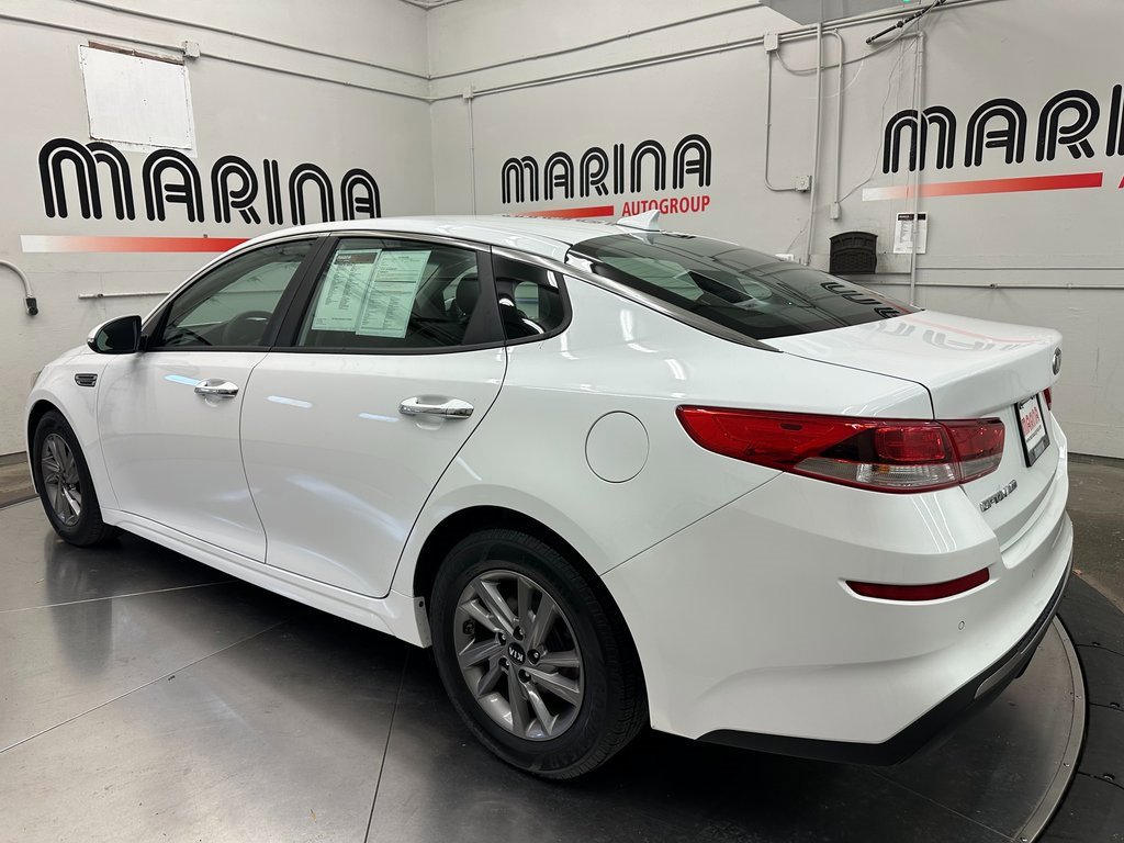 Used 2020 Kia Optima LX image 12