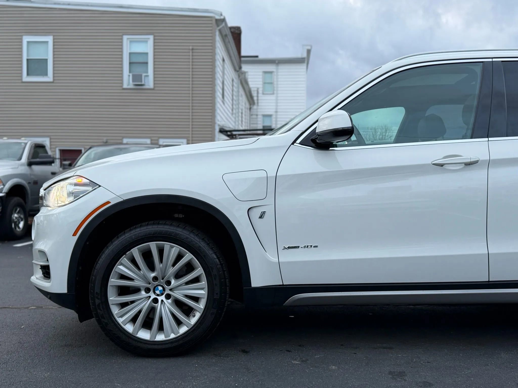 Used 2017 BMW X5 xDrive40e image 8