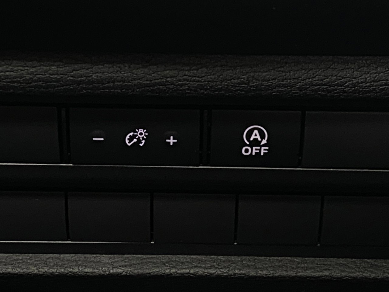 New 2026 Mitsubishi Outlander ES image 13