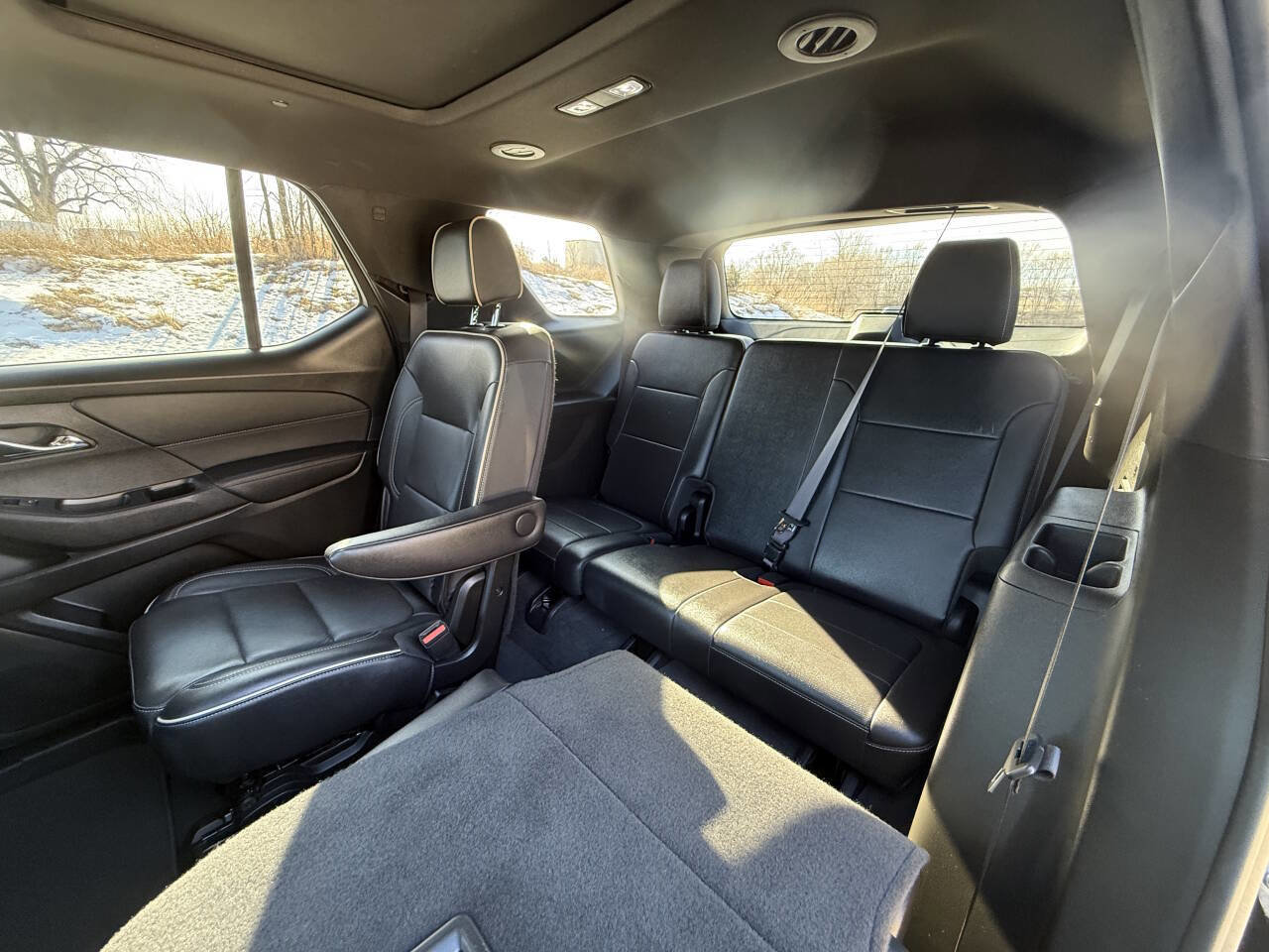 Used 2022 Chevrolet Traverse Premier w/ Redline Edition AWD/4WD image 10