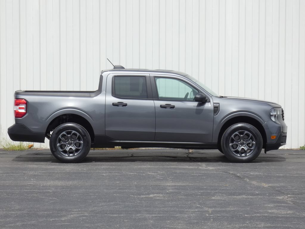 Used 2026 Ford Maverick XLT AWD/4WD image 2