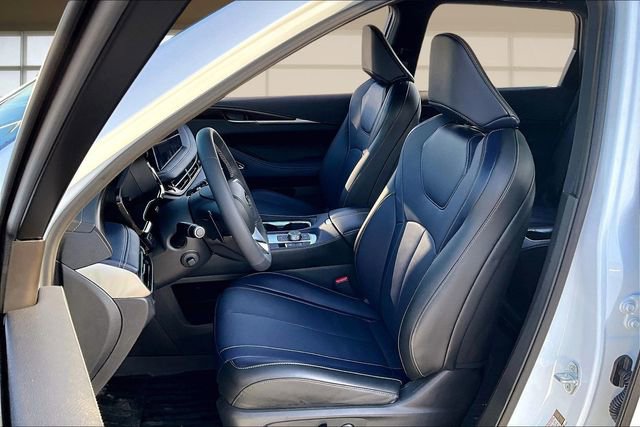 Used 2026 INFINITI QX60 Sport w/ Dark Cargo Package image 25