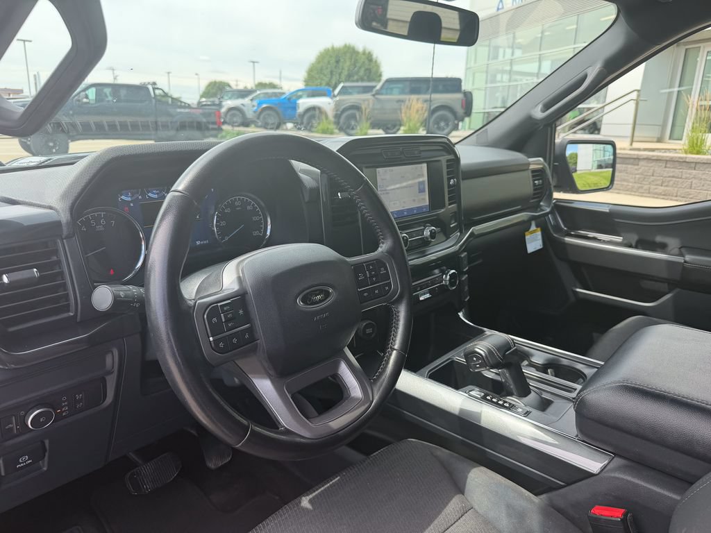 Used 2022 Ford F150 XLT w/ Equipment Group 301A Mid RWD image 9