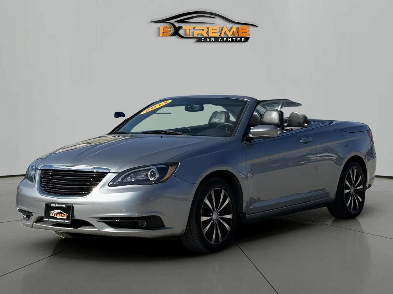 Used 2013 Chrysler 200 S image 3