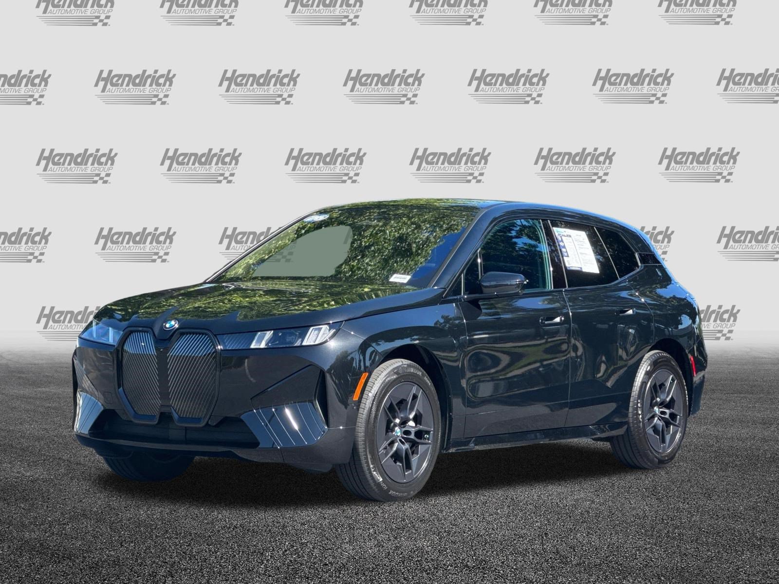 Used 2026 BMW iX xDrive45 w/ Premium Package AWD/4WD image 9