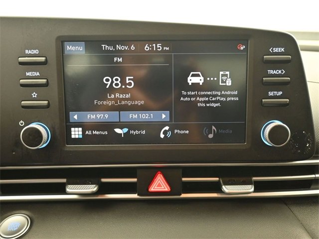 Used 2023 Hyundai Elantra Blue image 9