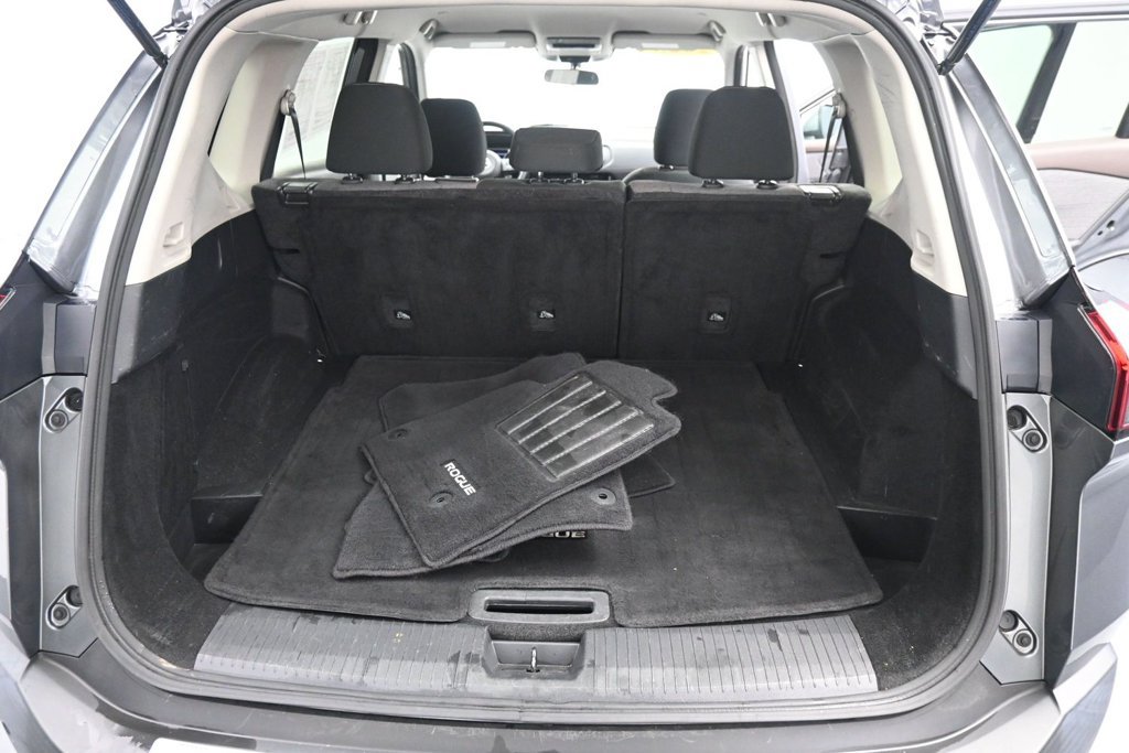 Used 2023 Nissan Rogue SV AWD/4WD image 14
