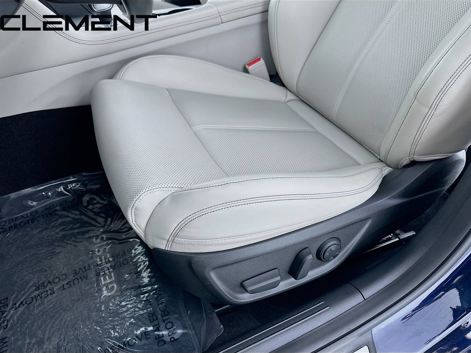 Used 2023 Genesis G70 2.0T RWD image 28