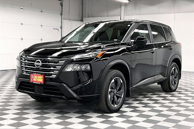New 2025 Nissan Rogue SV image 2