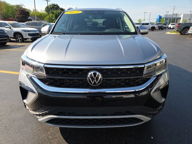 Used 2023 Volkswagen Taos SE AWD/4WD video 2