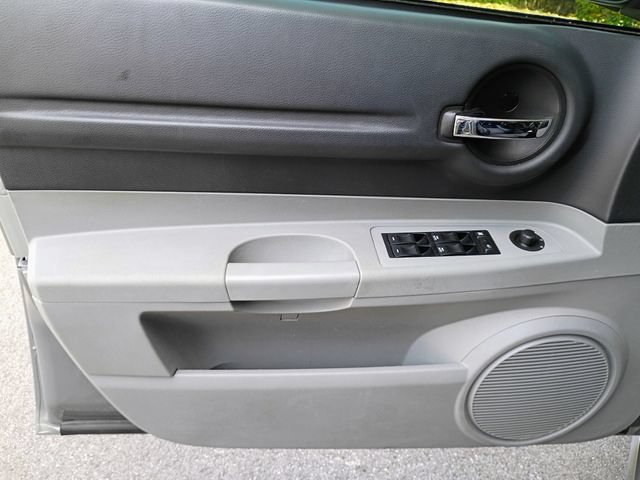 Used 2006 Dodge Magnum SRT8 w/ SRT Option Group III RWD image 29