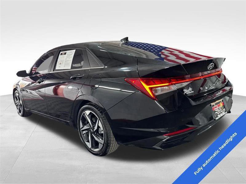 Used 2021 Hyundai Elantra Limited w/ Cargo Package image 7