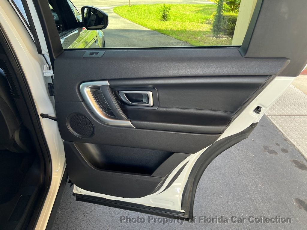 Used 2015 Land Rover Discovery Sport HSE Luxury AWD/4WD image 32